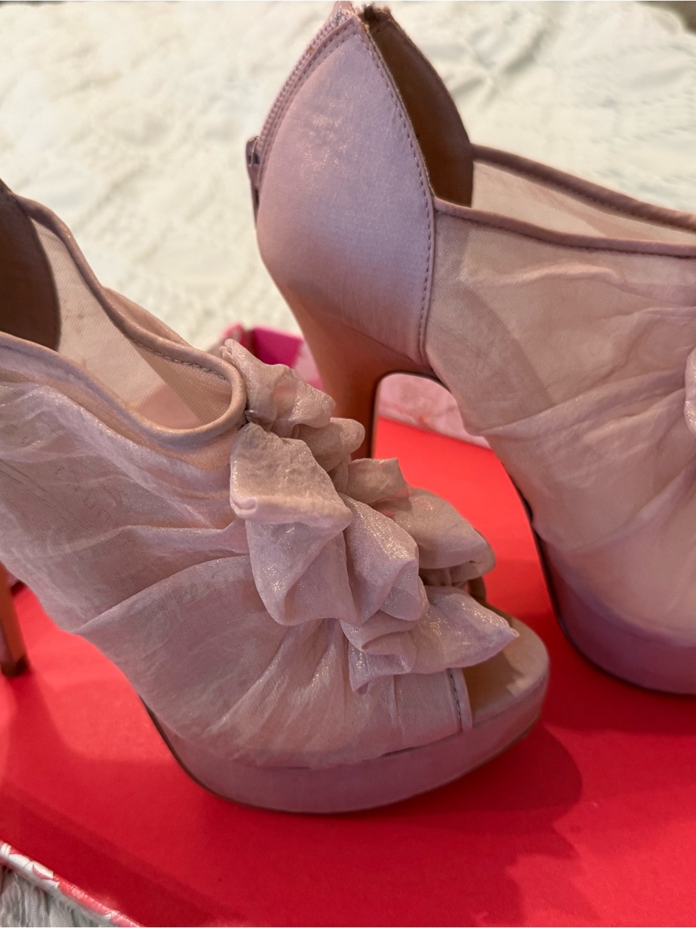 Chinese Laundry Pink Chiffon Bow Peep-Toe Heels - Picture 2 of 2